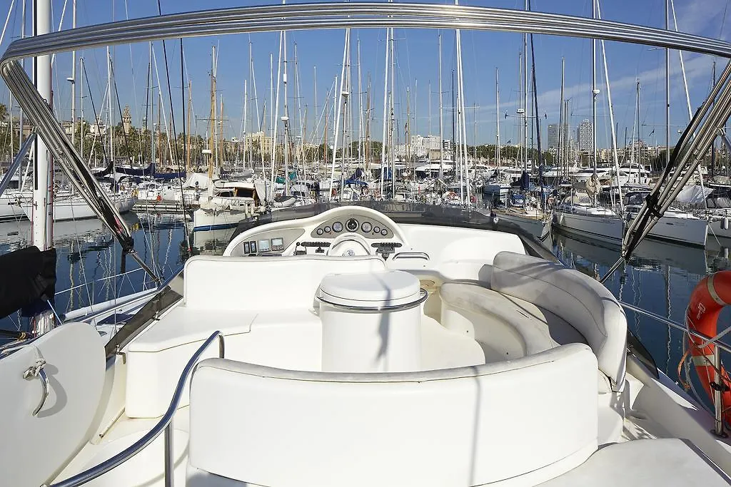 Botel La Gavina Boat Hotel Barcelona