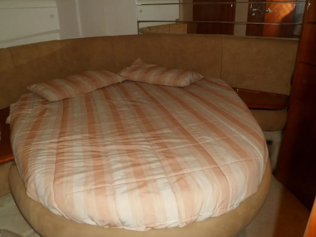 La Gavina Boat Hotel Barcelona 0*,