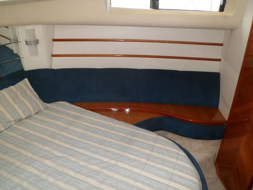 La Gavina Boat Hotel Barcelona